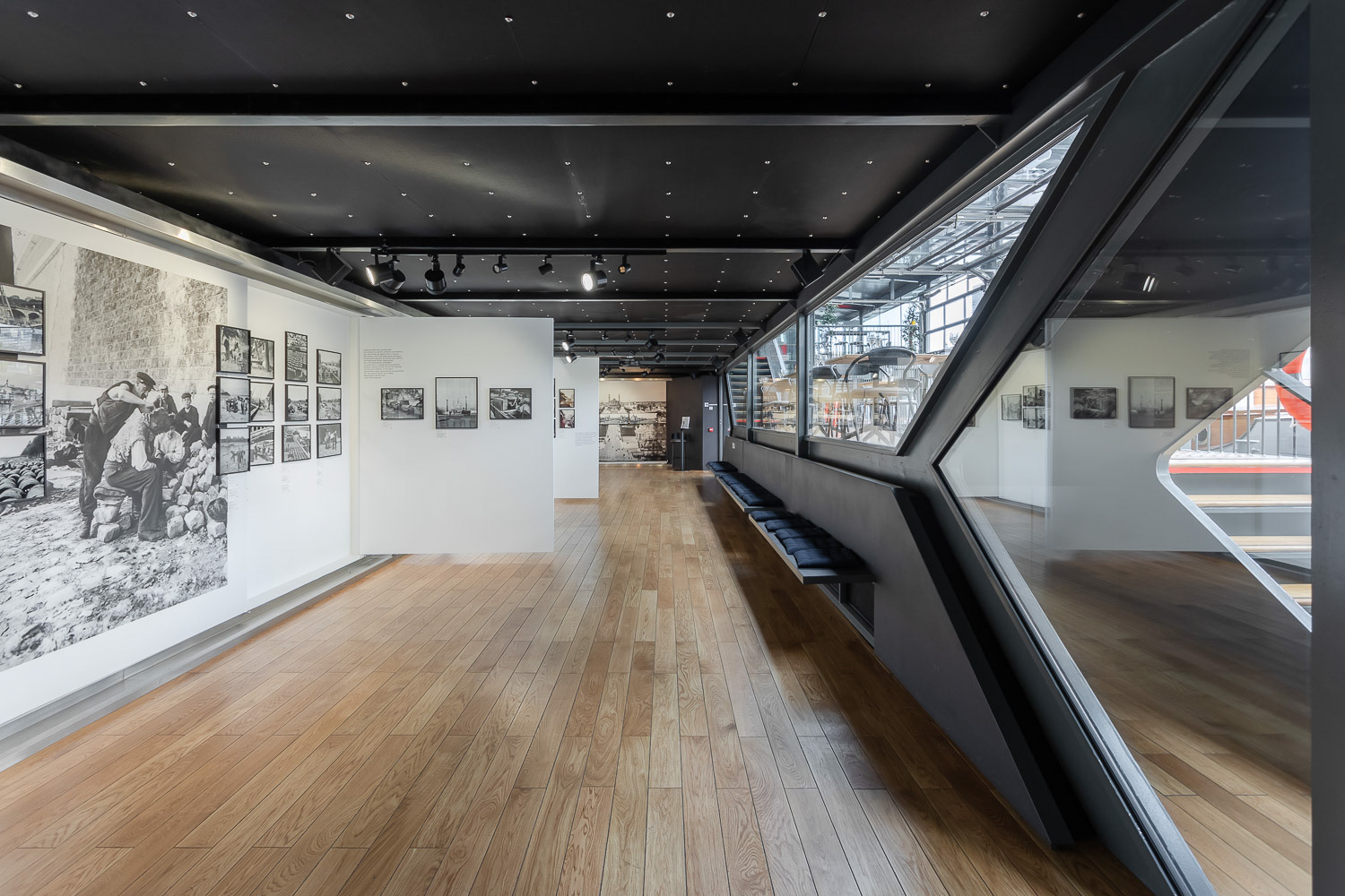 Quai de la Photo - salle d'Exposition