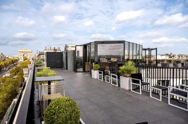 Plus d'informations sur la terrasse George V