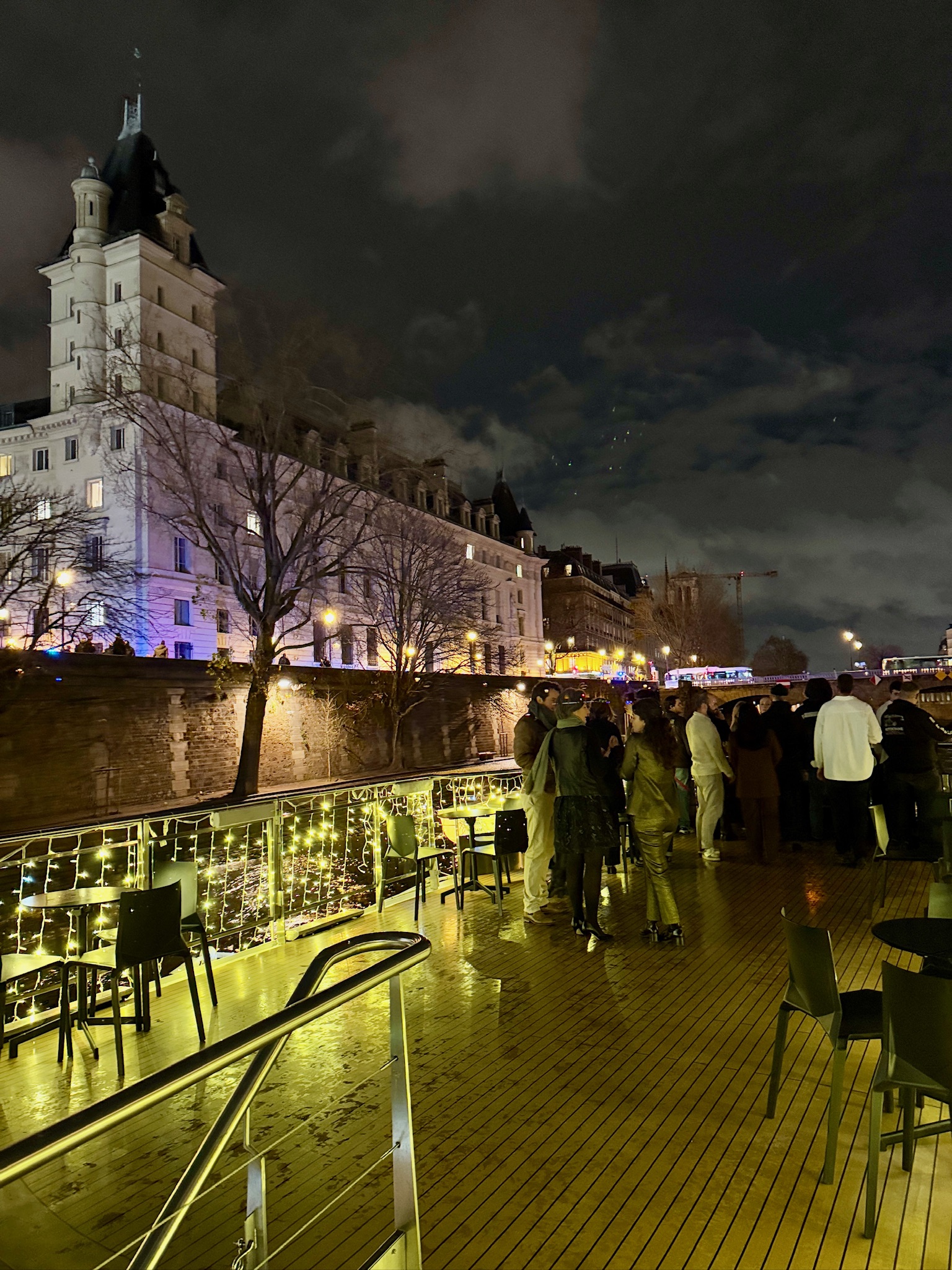 Événement Le Cercle sur la Péniche Trocadéro