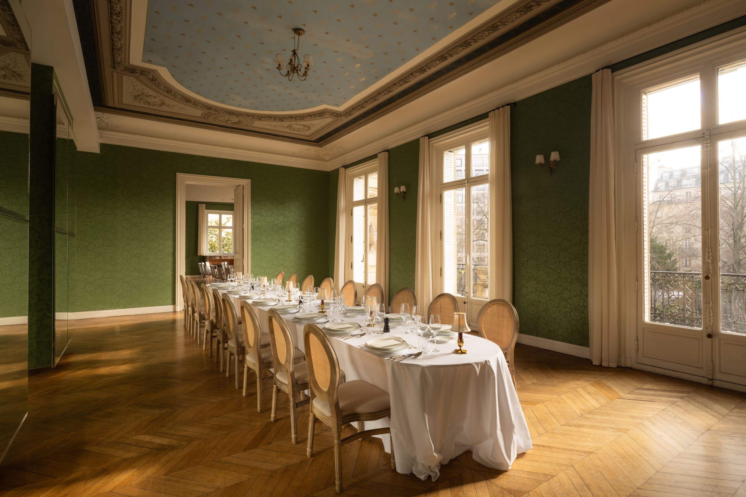 Rothschild x Baronne_Repas assis_Mars 2025_(c)Salomé Rateau - 7