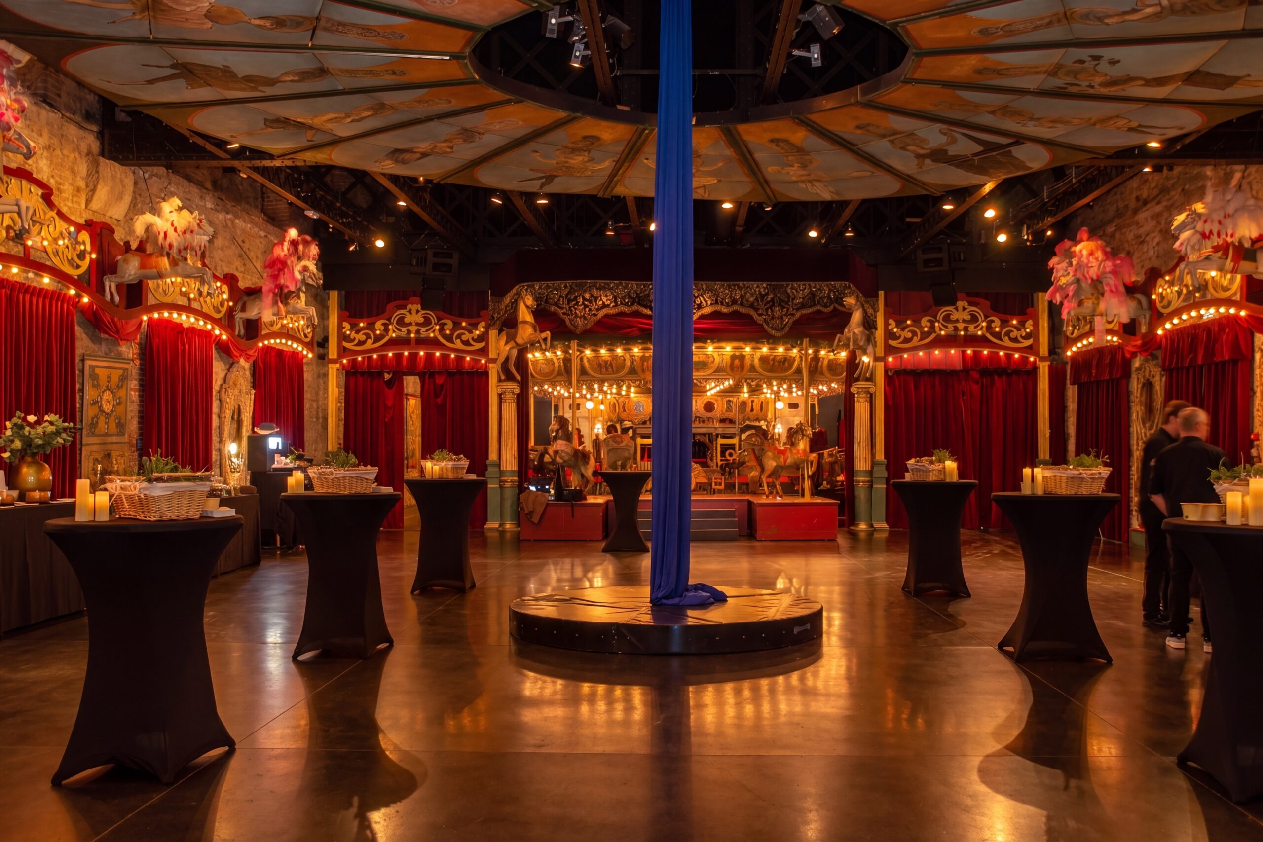 Summit Cosmetics dévoile une soirée inédite au cœur du Musée des Arts Forains