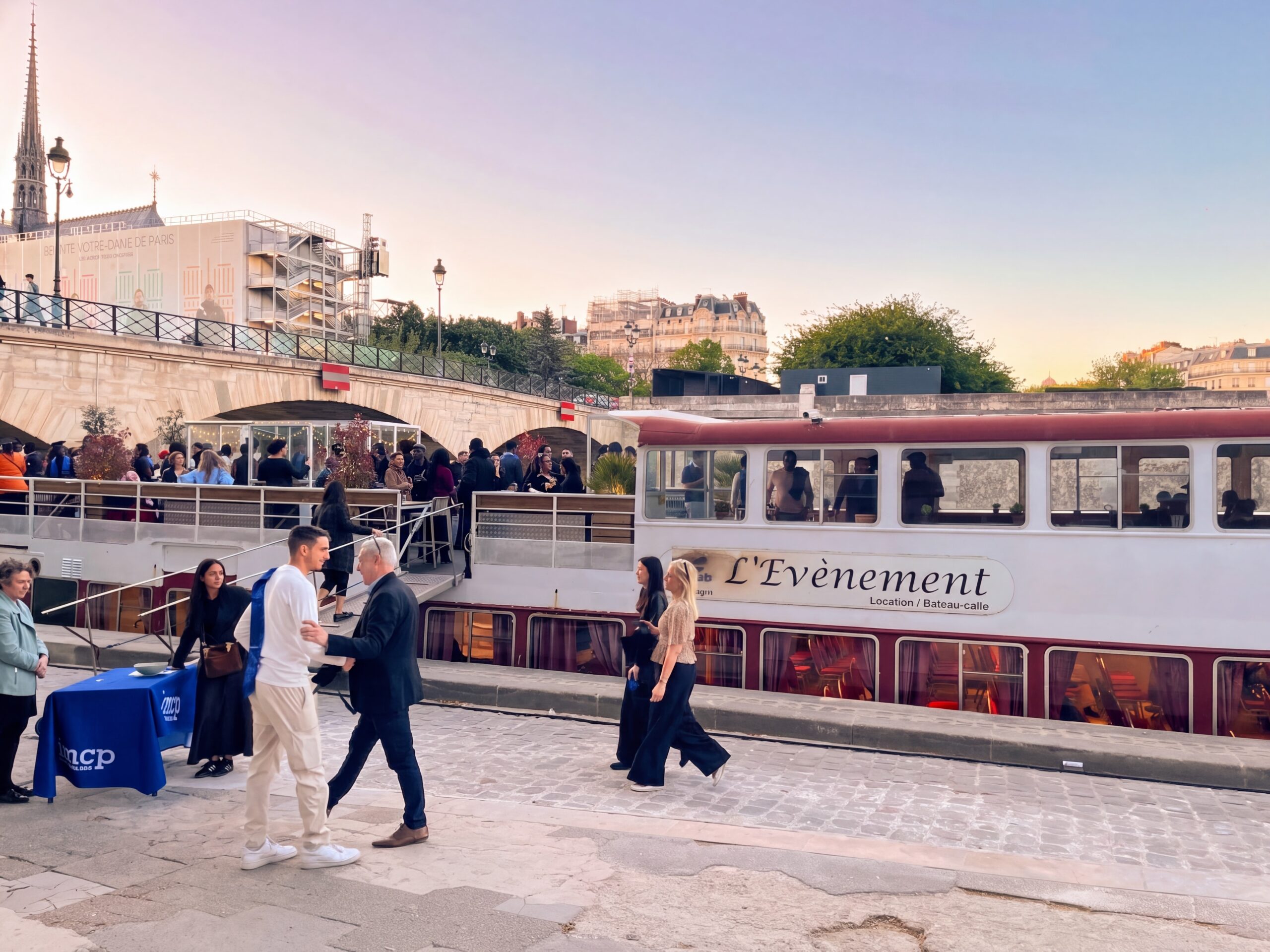 Paris au fil de l’eau : L&rsquo;exceptionnelle escale du Quai de la Tournelle
