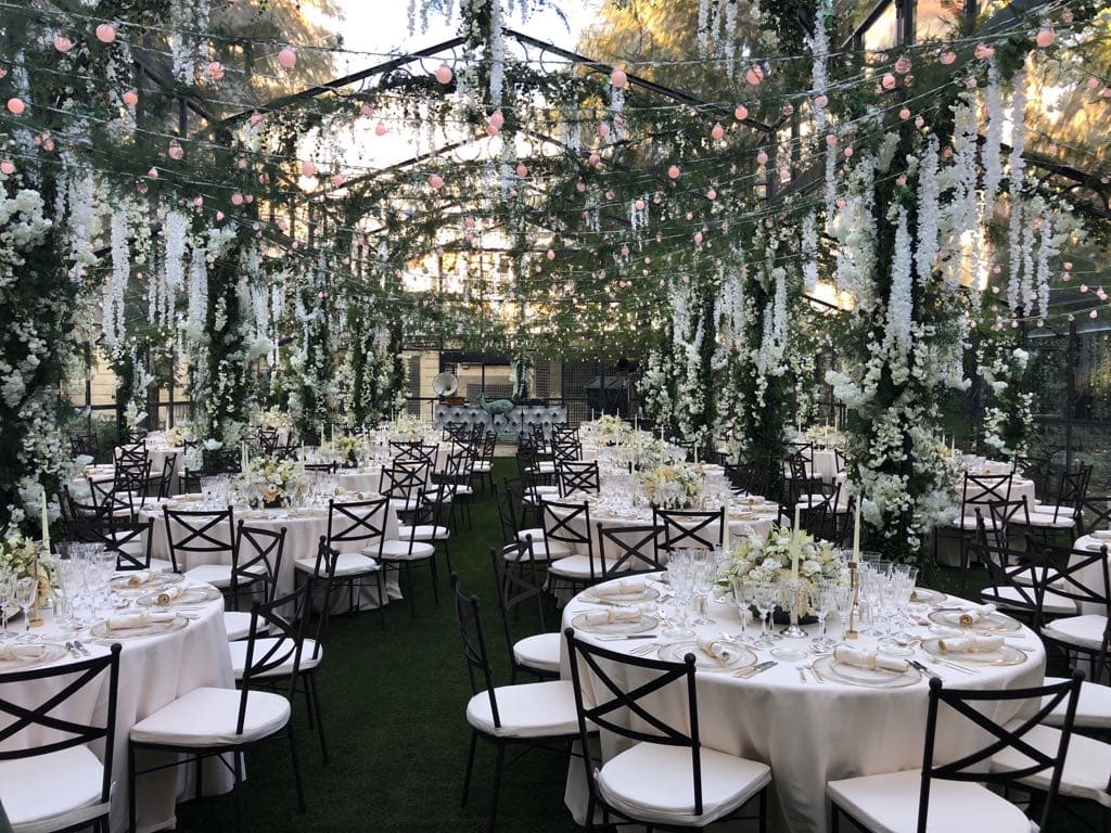 xRothschild_Jardin aux biches_Repas assis_(c)1